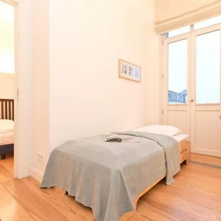 Artemis, 07 Delphi הרינגסדורף